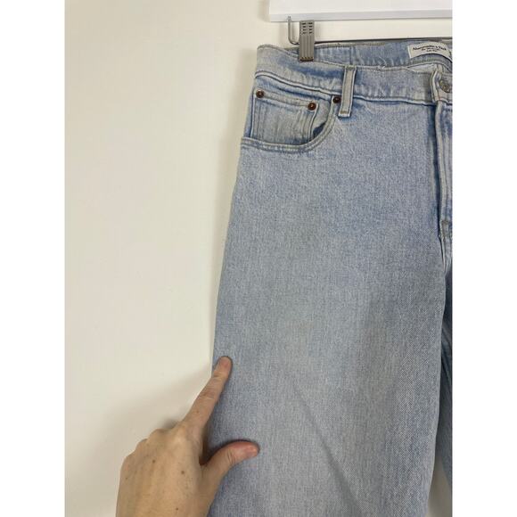 Abercrombie and fitch Women’s The 90’s Straight Jean Low Rise size 29 / 8R - Picture 6 of 7